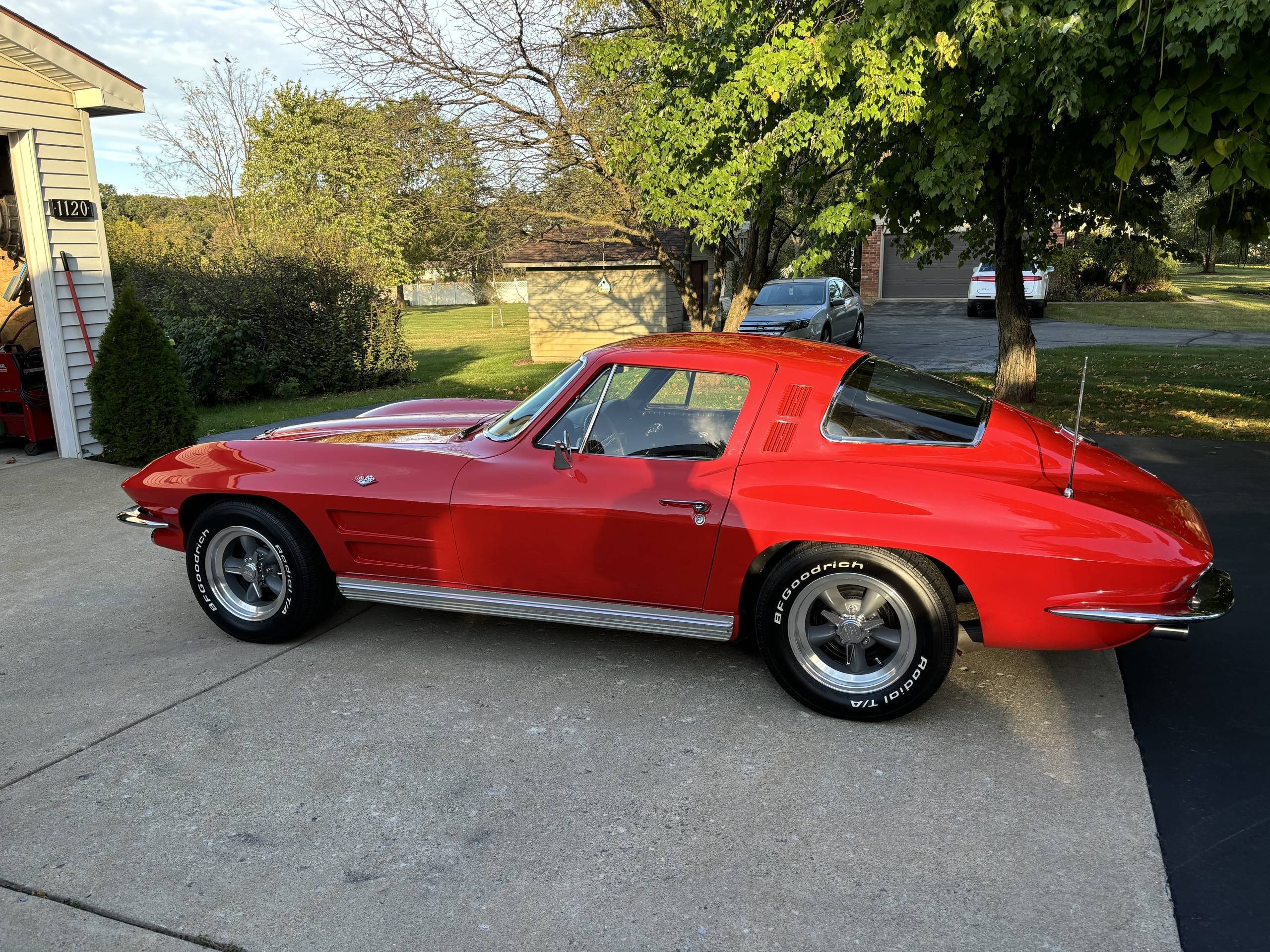 1964 Chevrolet Corvette 33