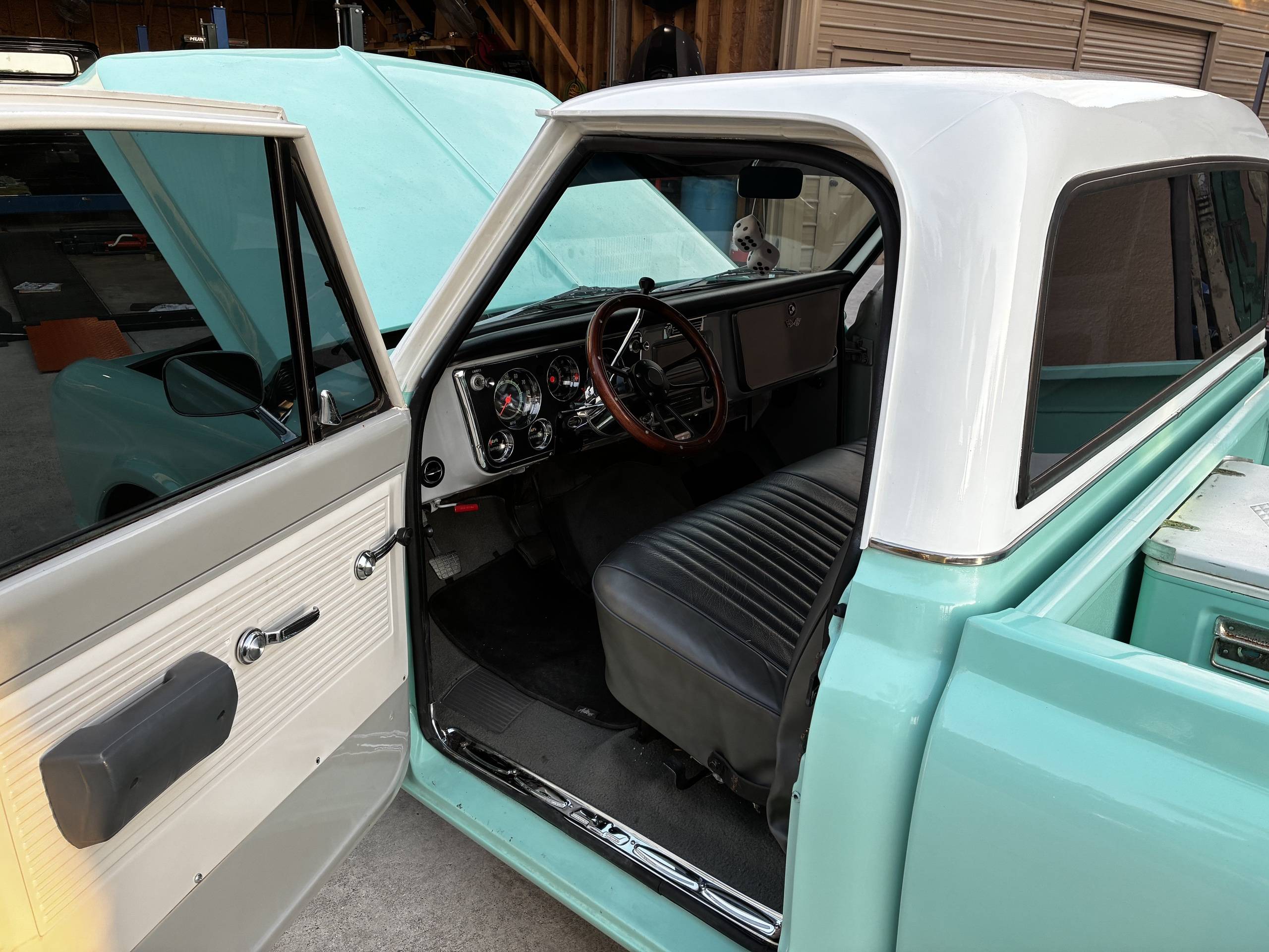 1969 Chevrolet C-10 28