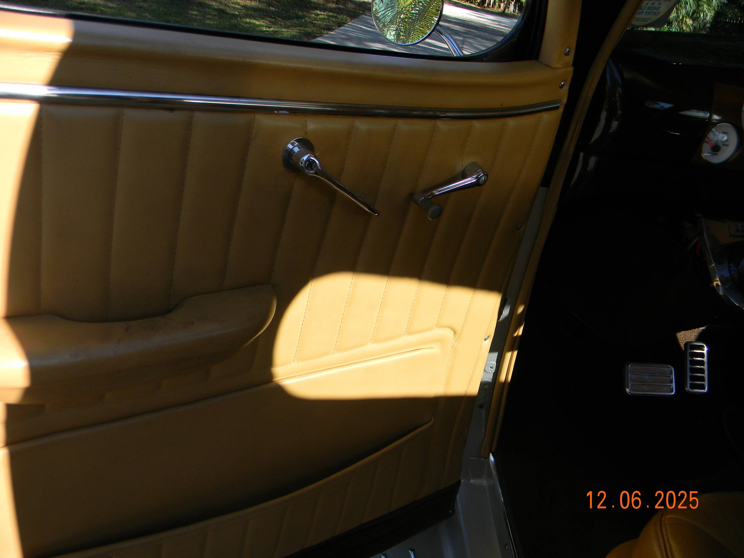 1940 Chevrolet custom 34