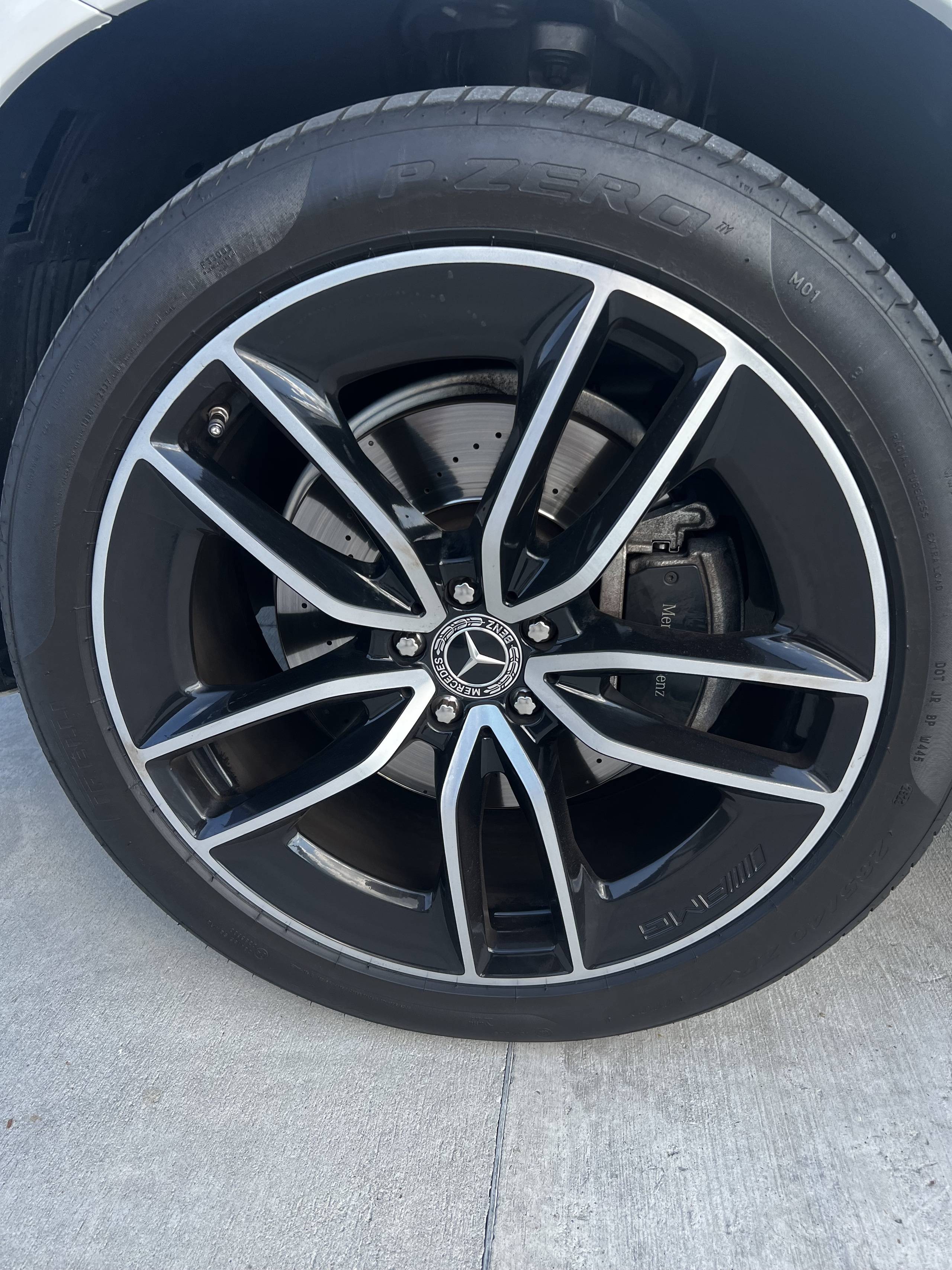 2020 Mercedes-Benz GL-Class 32
