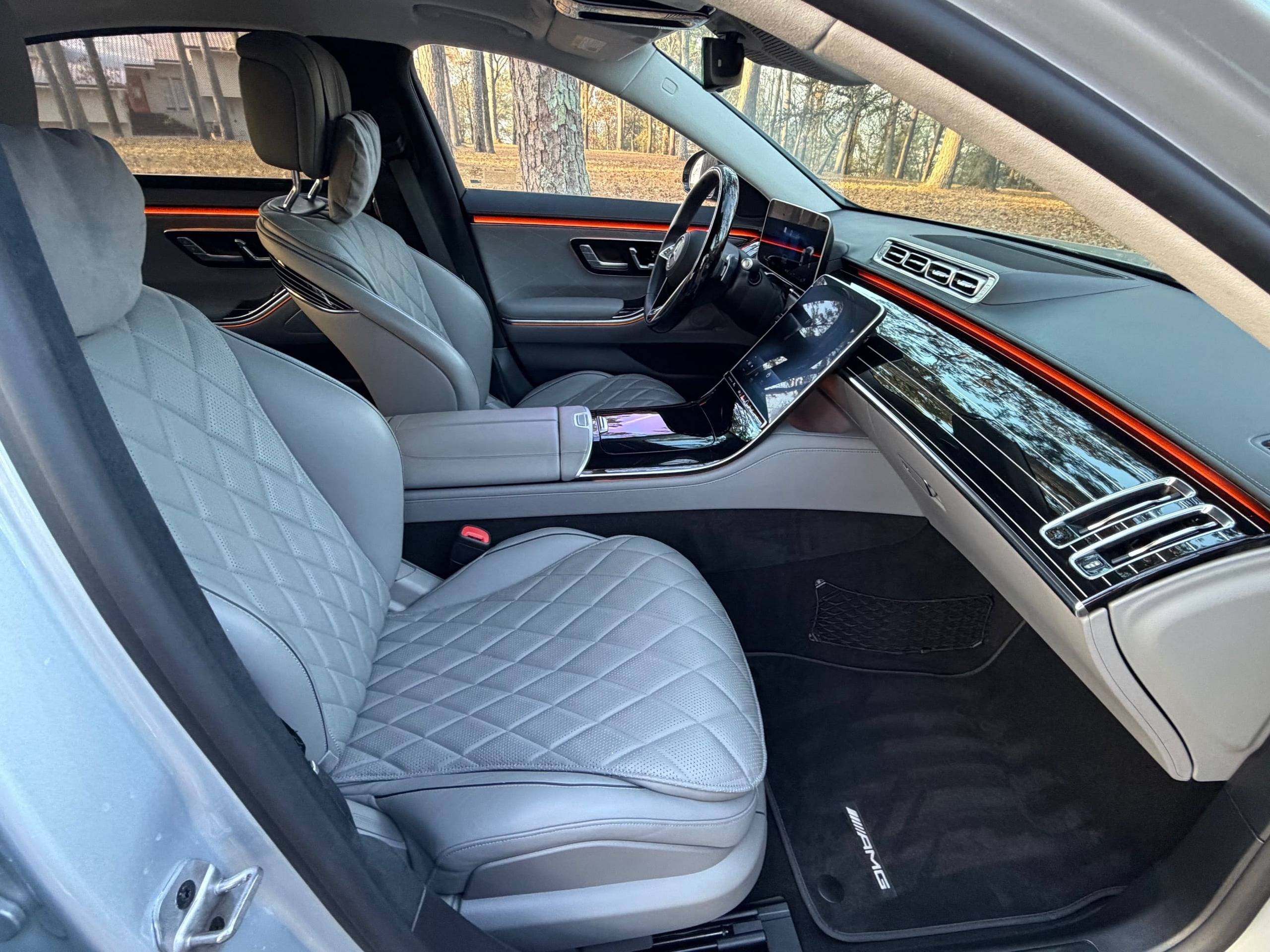2023 Mercedes-Benz S580 12