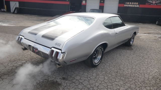 1970 OLDSMOBILE 442 11