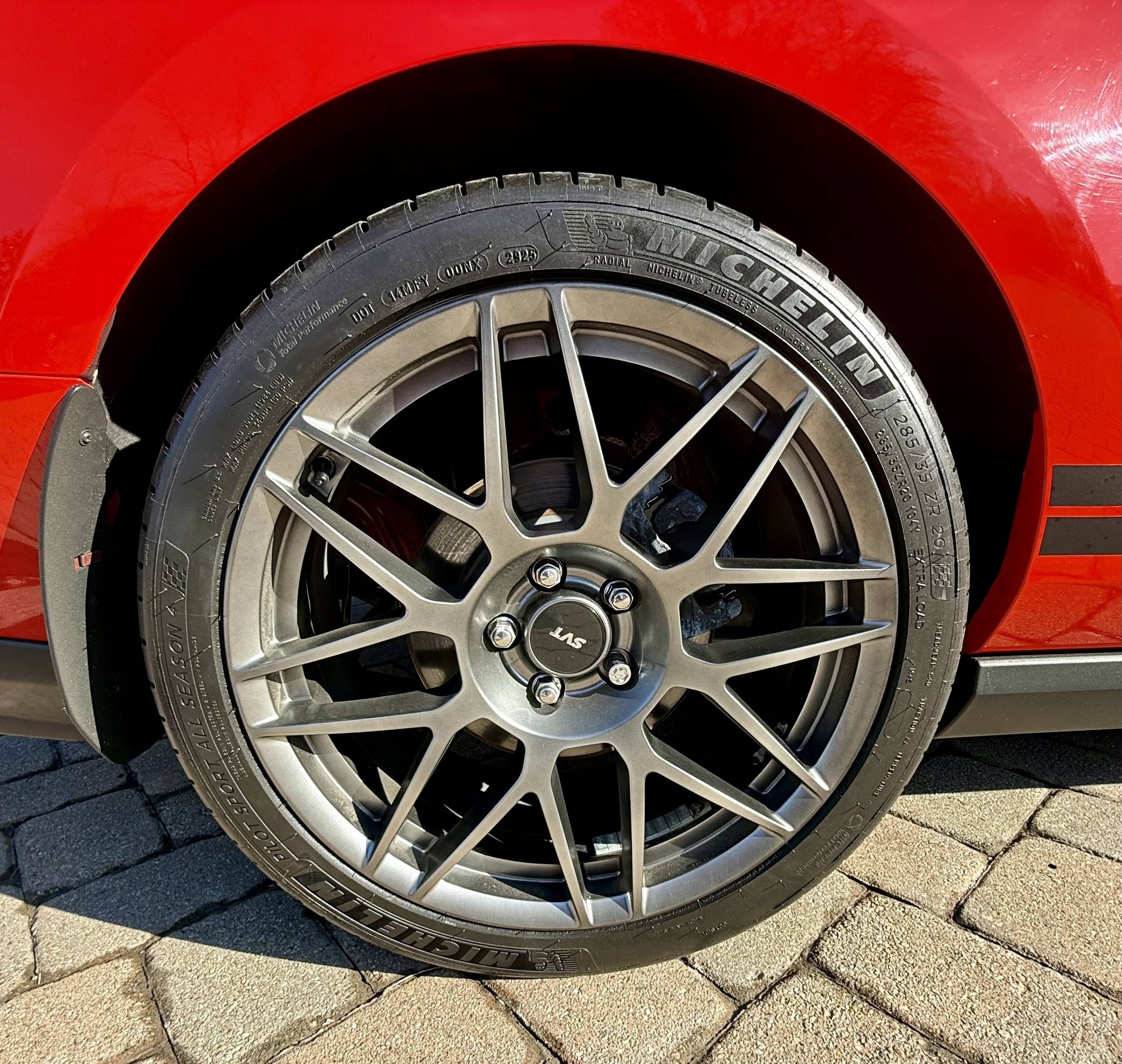 2011 FORD MUSTANG 35
