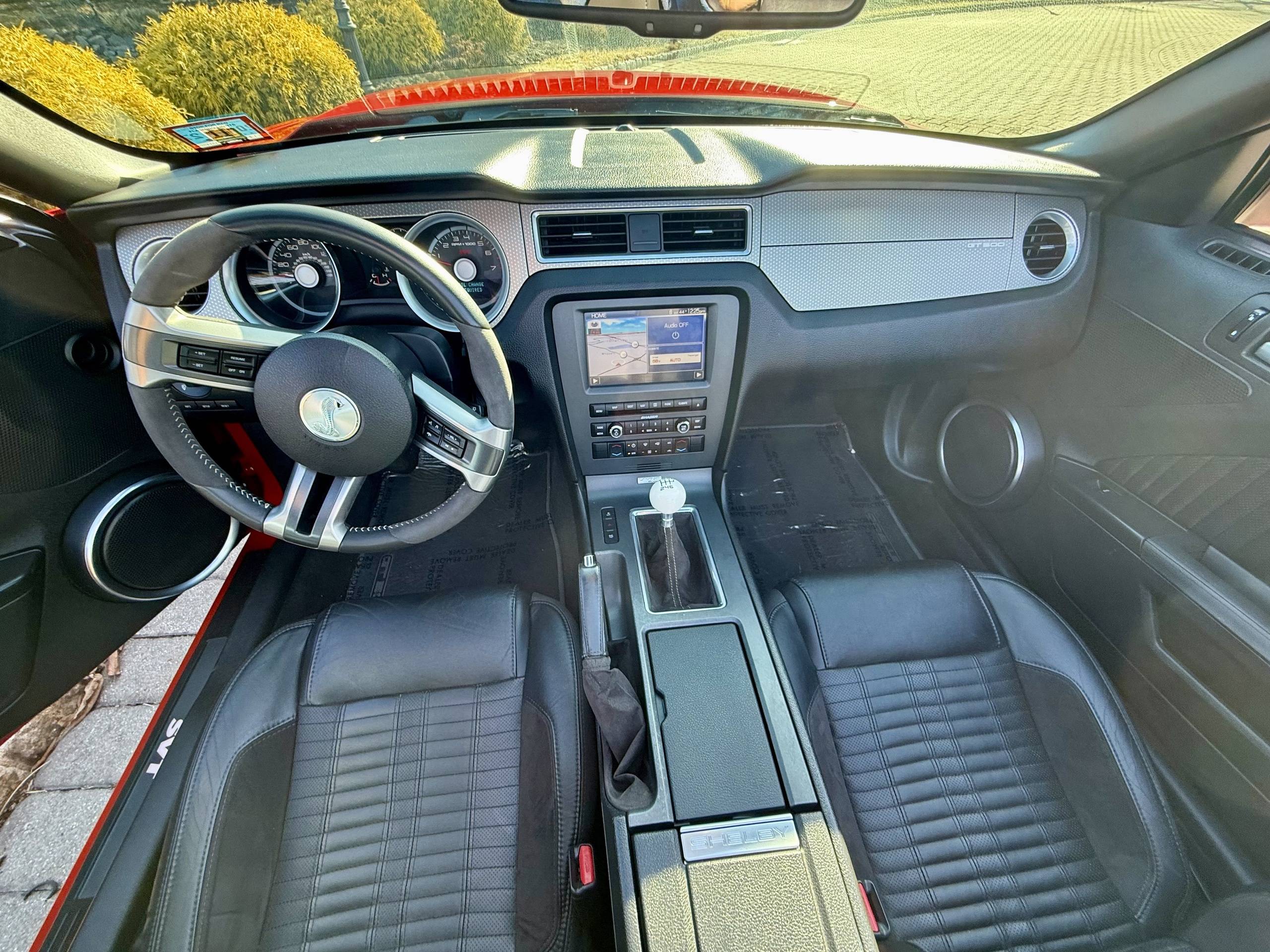 2011 FORD MUSTANG 23
