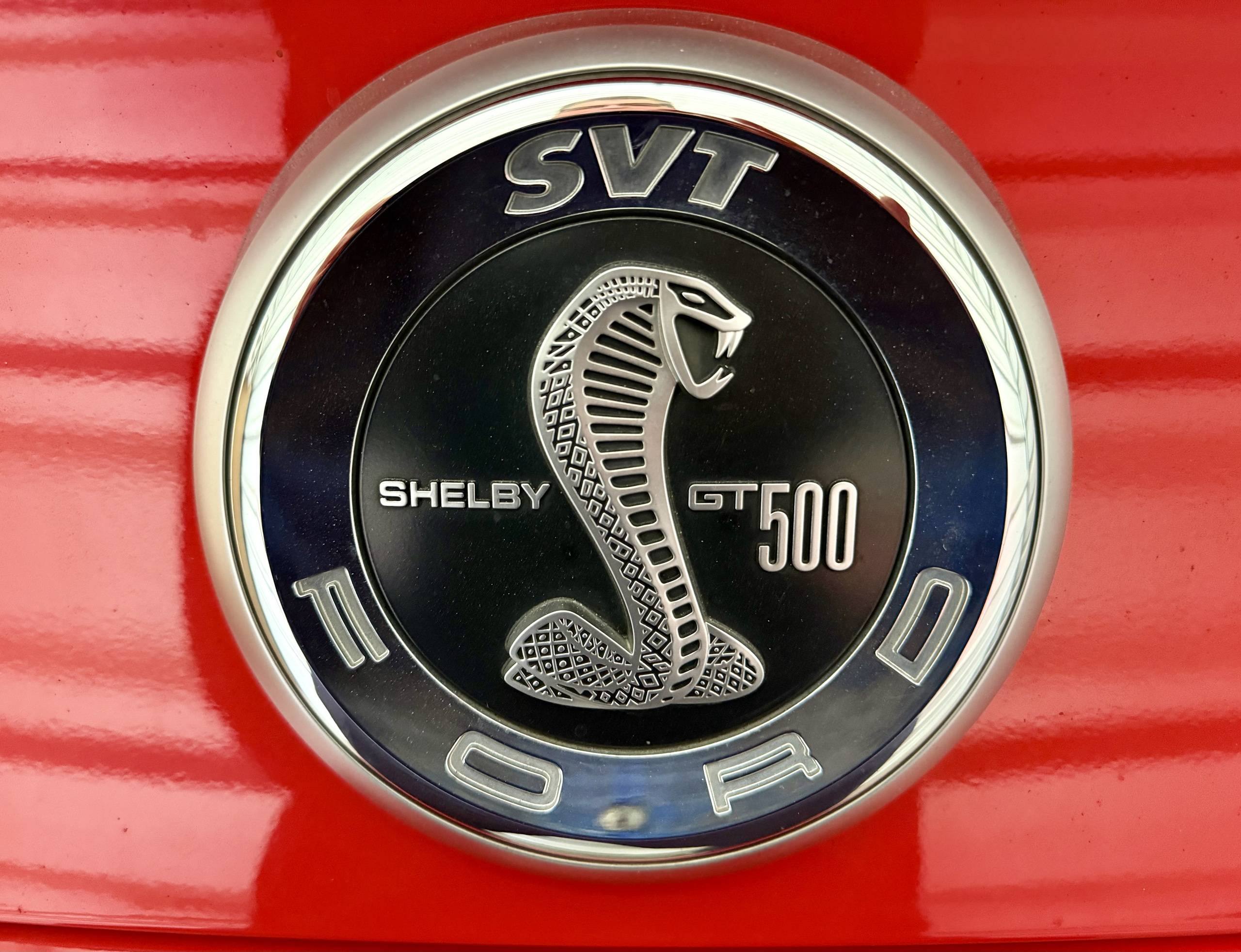 2011 FORD MUSTANG 39
