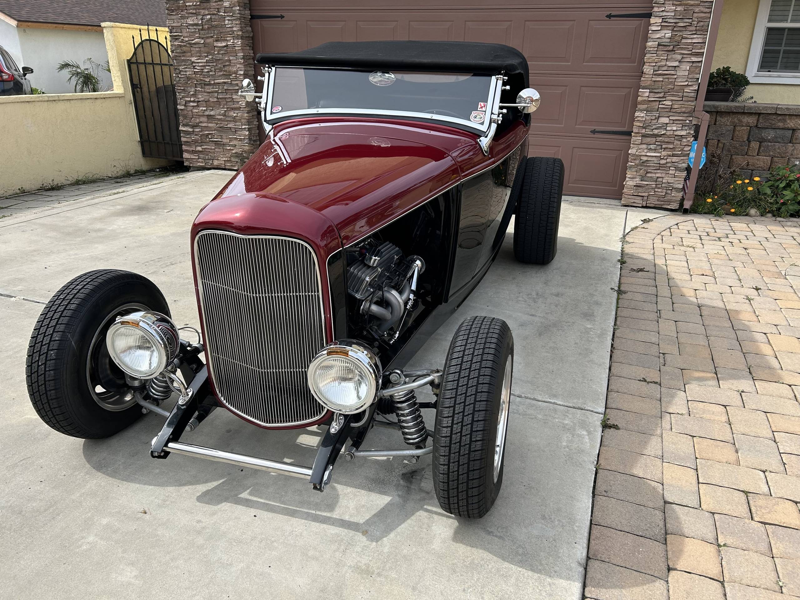 1932 Ford Roadster 9