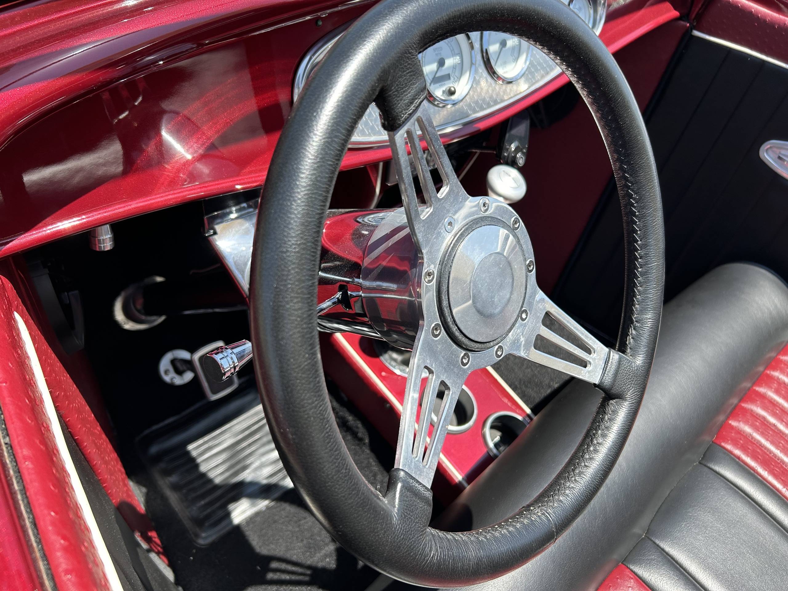 1932 Ford Roadster 27
