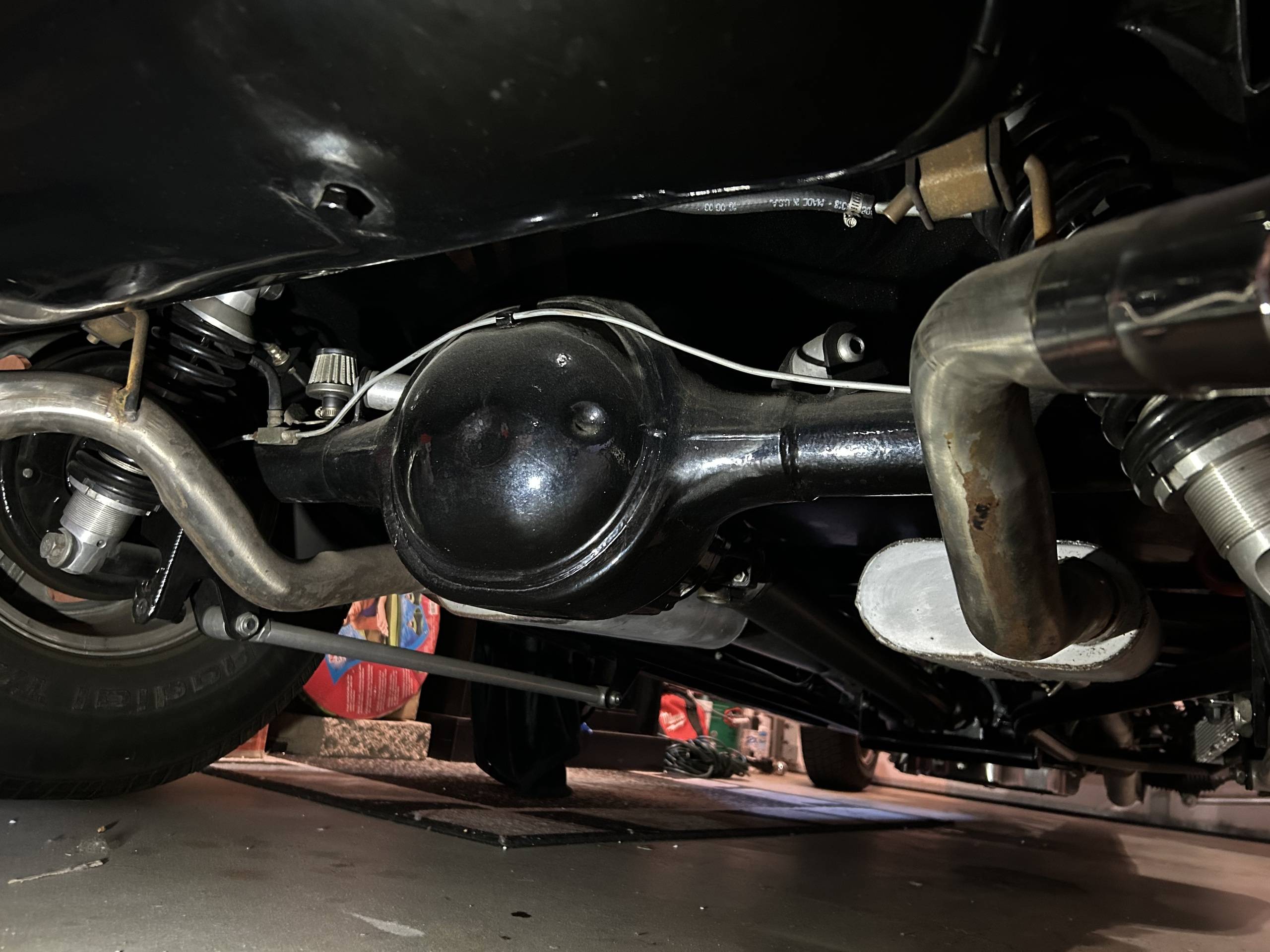 1932 Ford Roadster 28