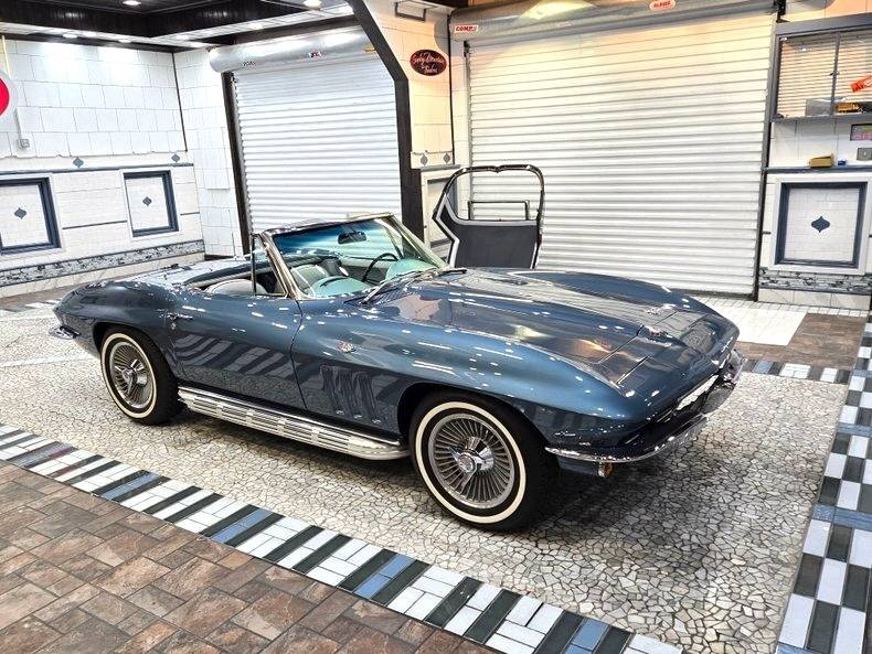 1966 Chevrolet Corvette 1