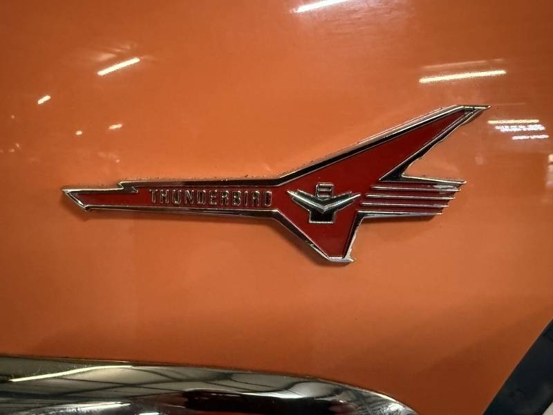 1956 Ford Sunliner 12