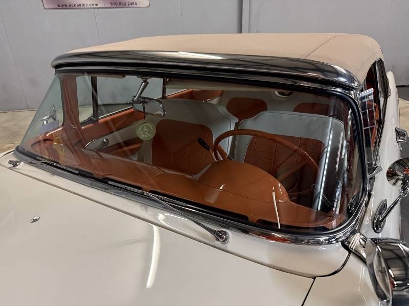 1956 Ford Sunliner 15