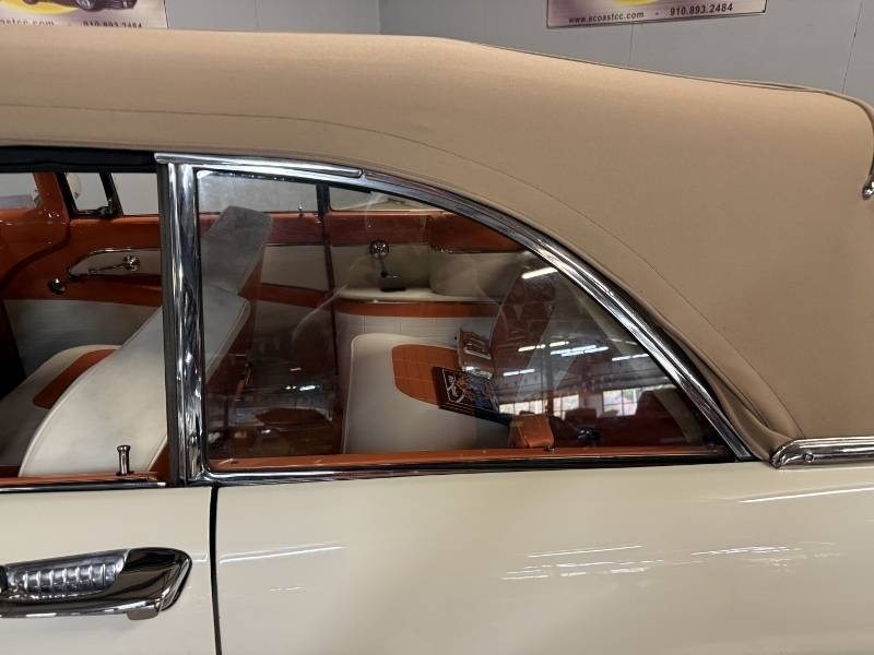 1956 Ford Sunliner 23