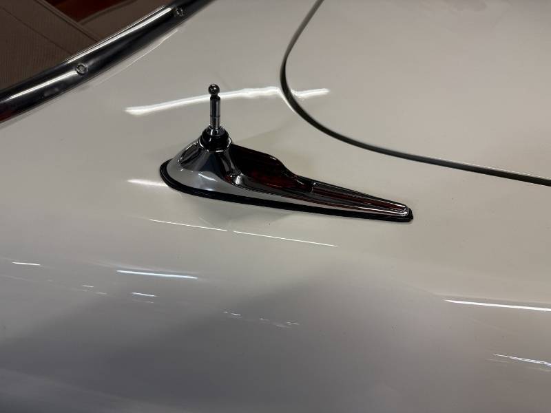 1956 Ford Sunliner 26