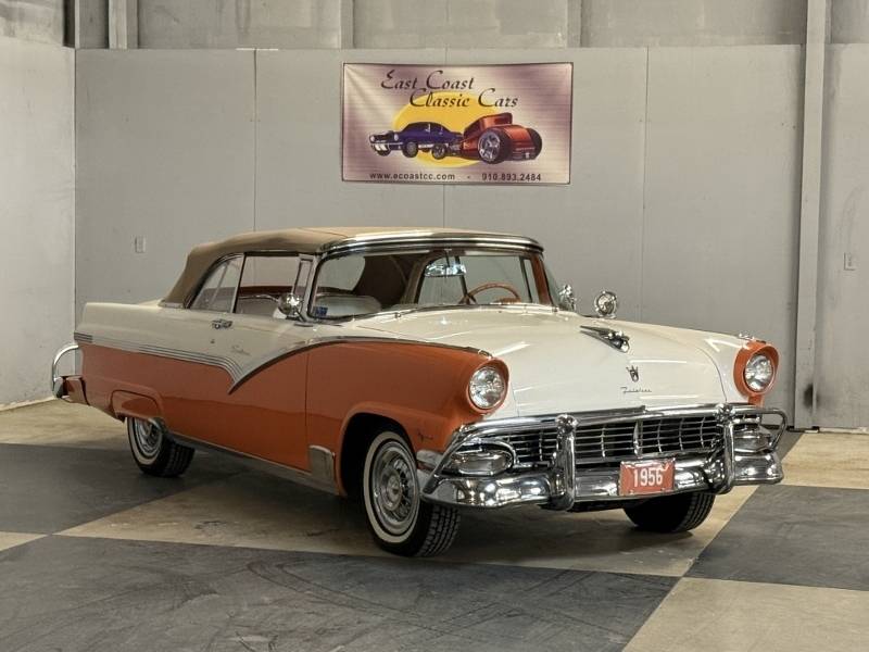 1956 Ford Sunliner 43