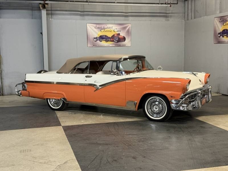 1956 Ford Sunliner 61