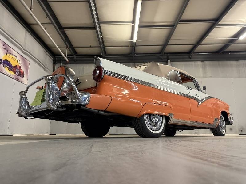1956 Ford Sunliner 67