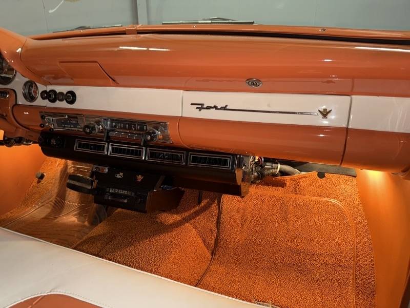 1956 Ford Sunliner 78
