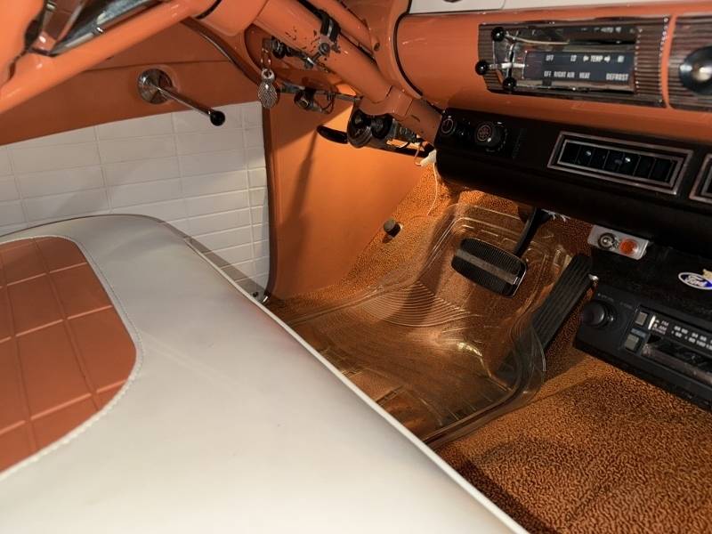 1956 Ford Sunliner 81