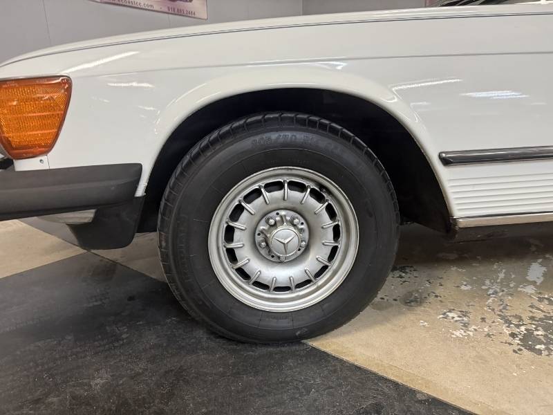 1983 Mercedes Benz 380SL 14