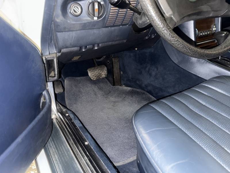 1983 Mercedes Benz 380SL 25