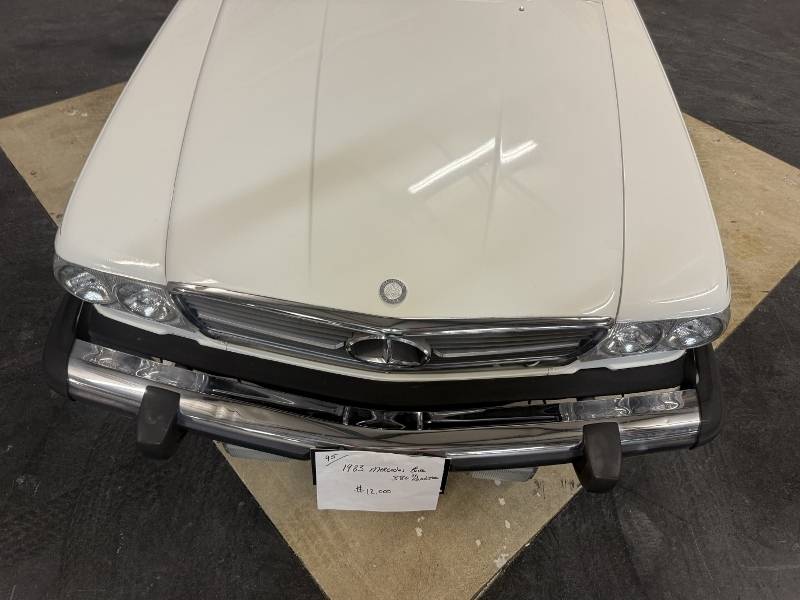 1983 Mercedes Benz 380SL 42
