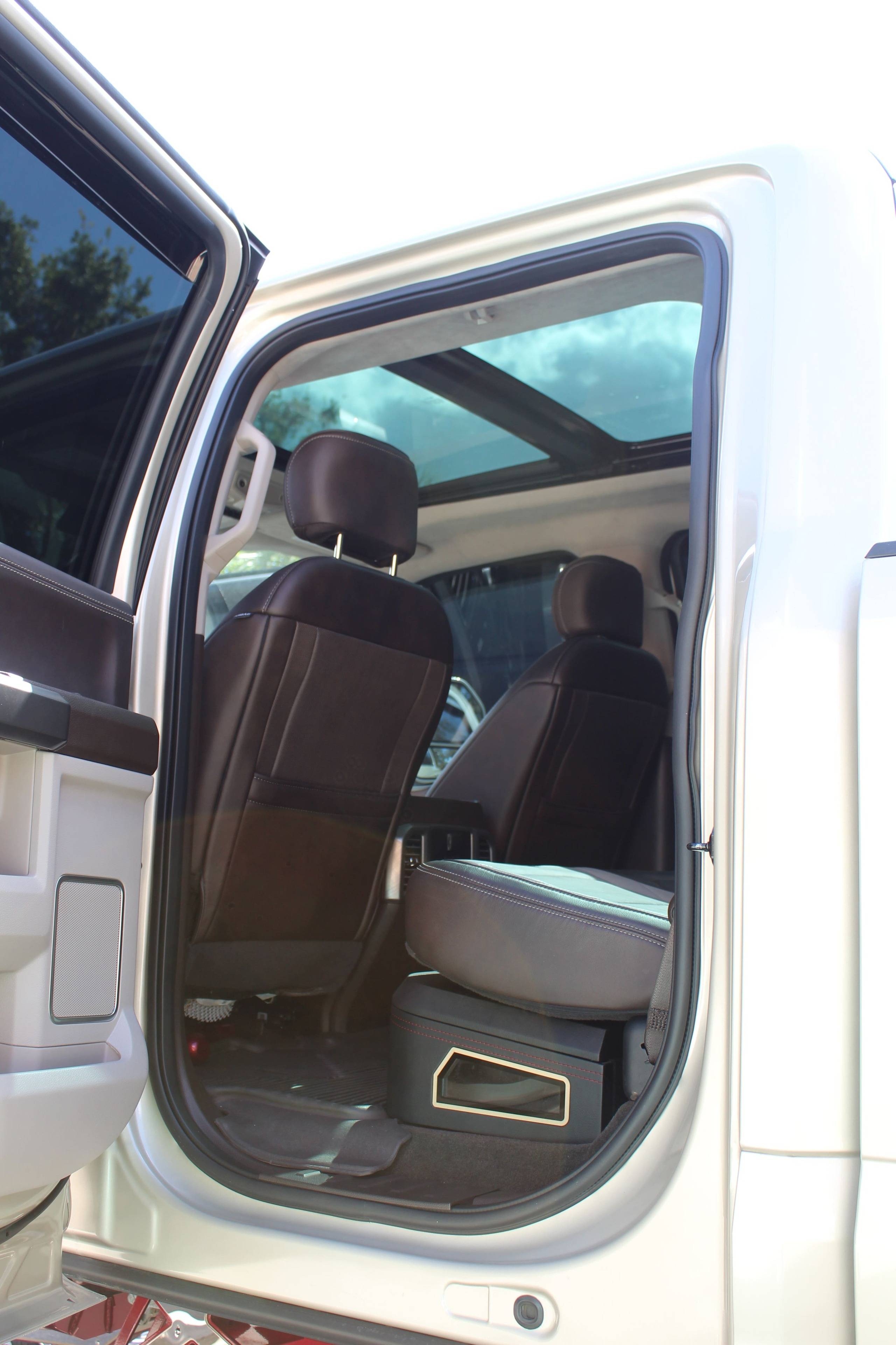 2018  Ford F-250 24
