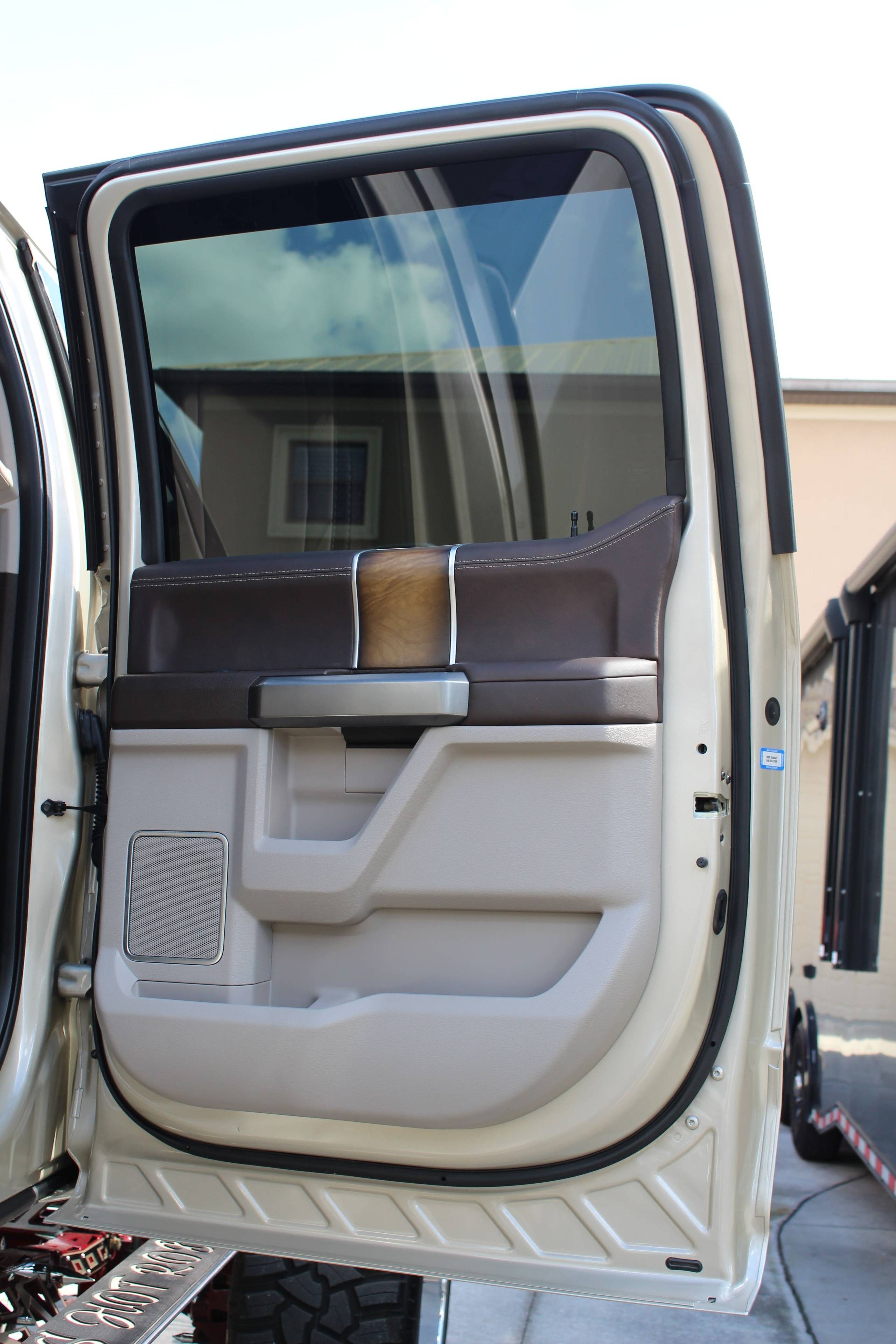 2018  Ford F-250 28