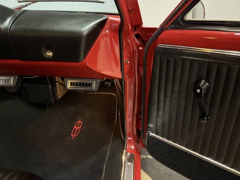 1964 Oldsmobile F-85 32