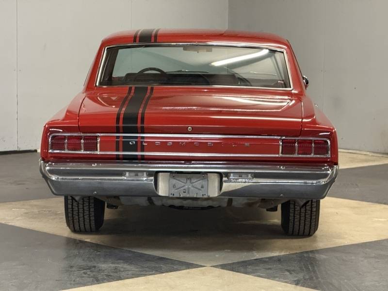 1964 Oldsmobile F-85 35