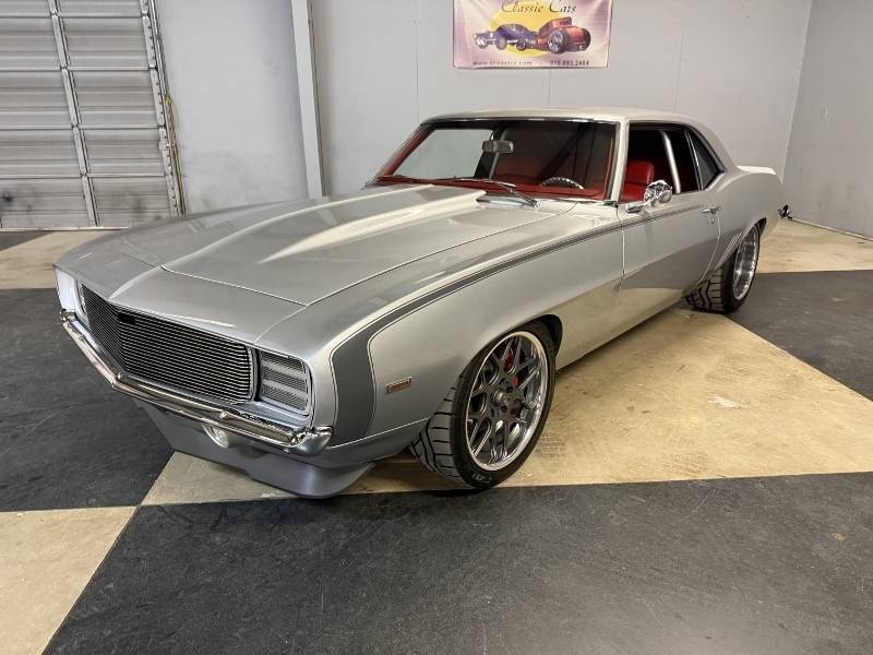 1969 Chevrolet Camaro 36