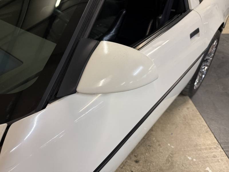 1988 Chevrolet Corvette 9