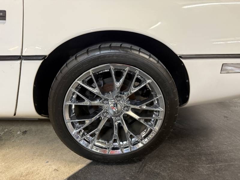 1988 Chevrolet Corvette 12