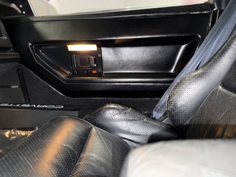 1988 Chevrolet Corvette 16