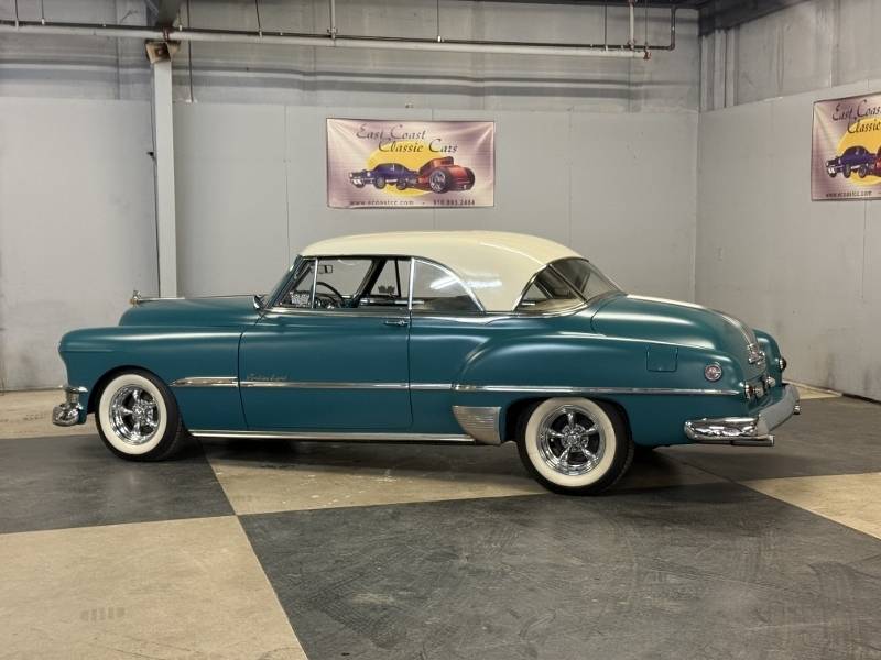 1951 Pontiac Catalina Super Deluxe 2