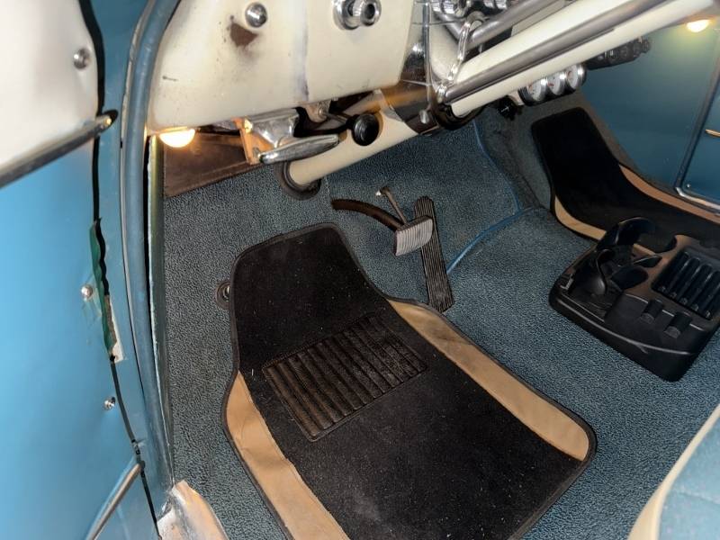 1951 Pontiac Catalina Super Deluxe 23