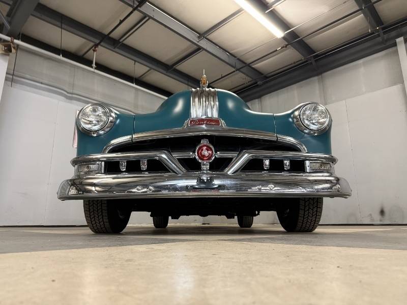 1951 Pontiac Catalina Super Deluxe 38