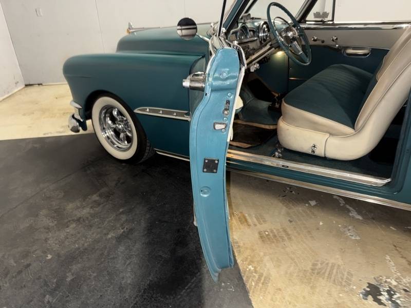 1951 Pontiac Catalina Super Deluxe 84