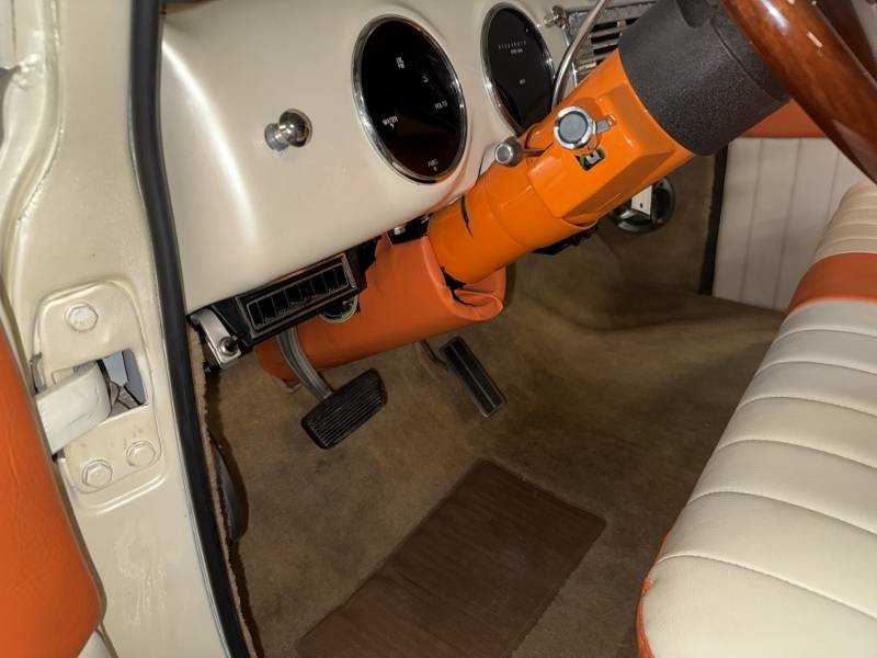1951 Chevrolet Pickup 38
