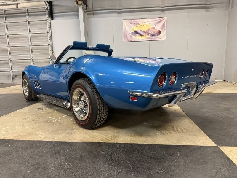 1969 Chevrolet Corvette 5