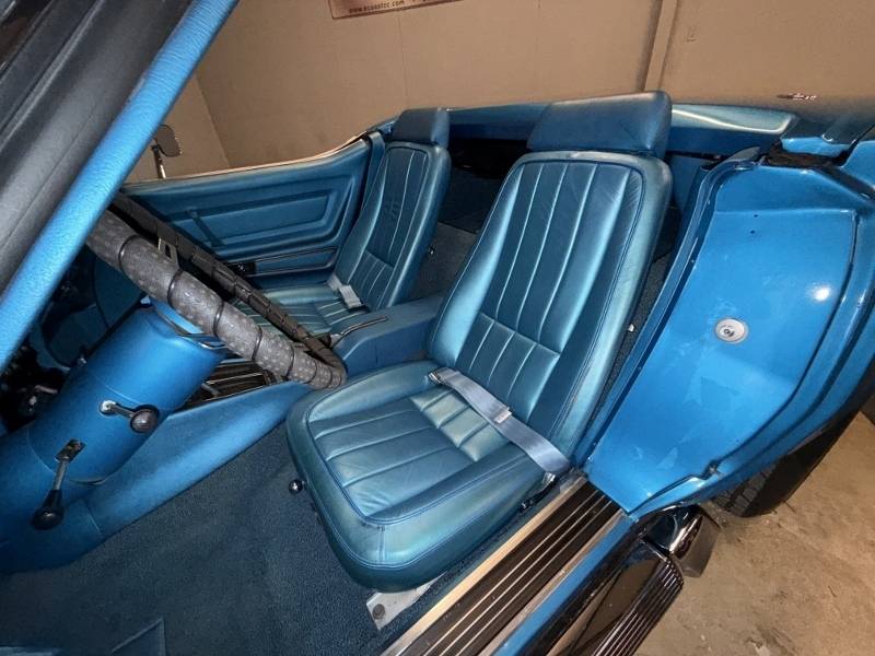 1969 Chevrolet Corvette 27