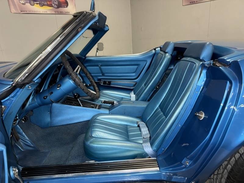 1969 Chevrolet Corvette 28