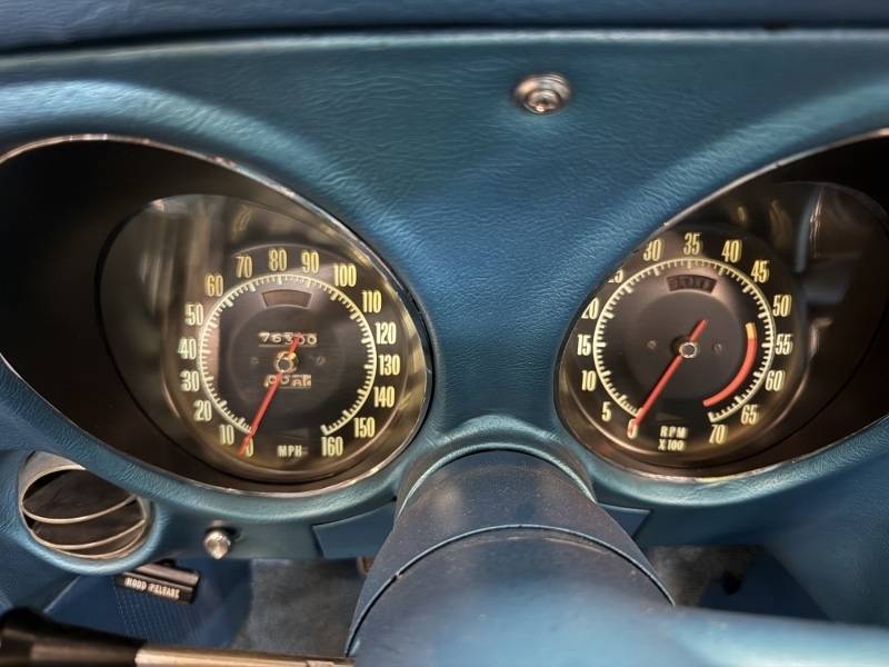 1969 Chevrolet Corvette 73