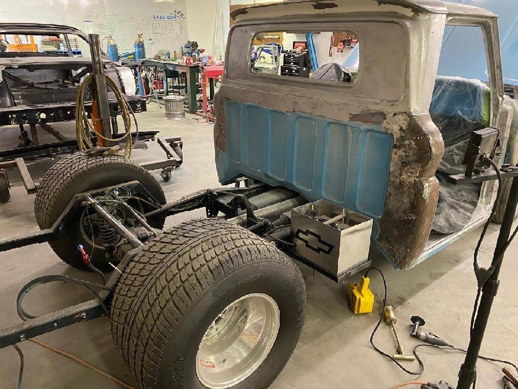 1964 Chevrolet Pick Up 48
