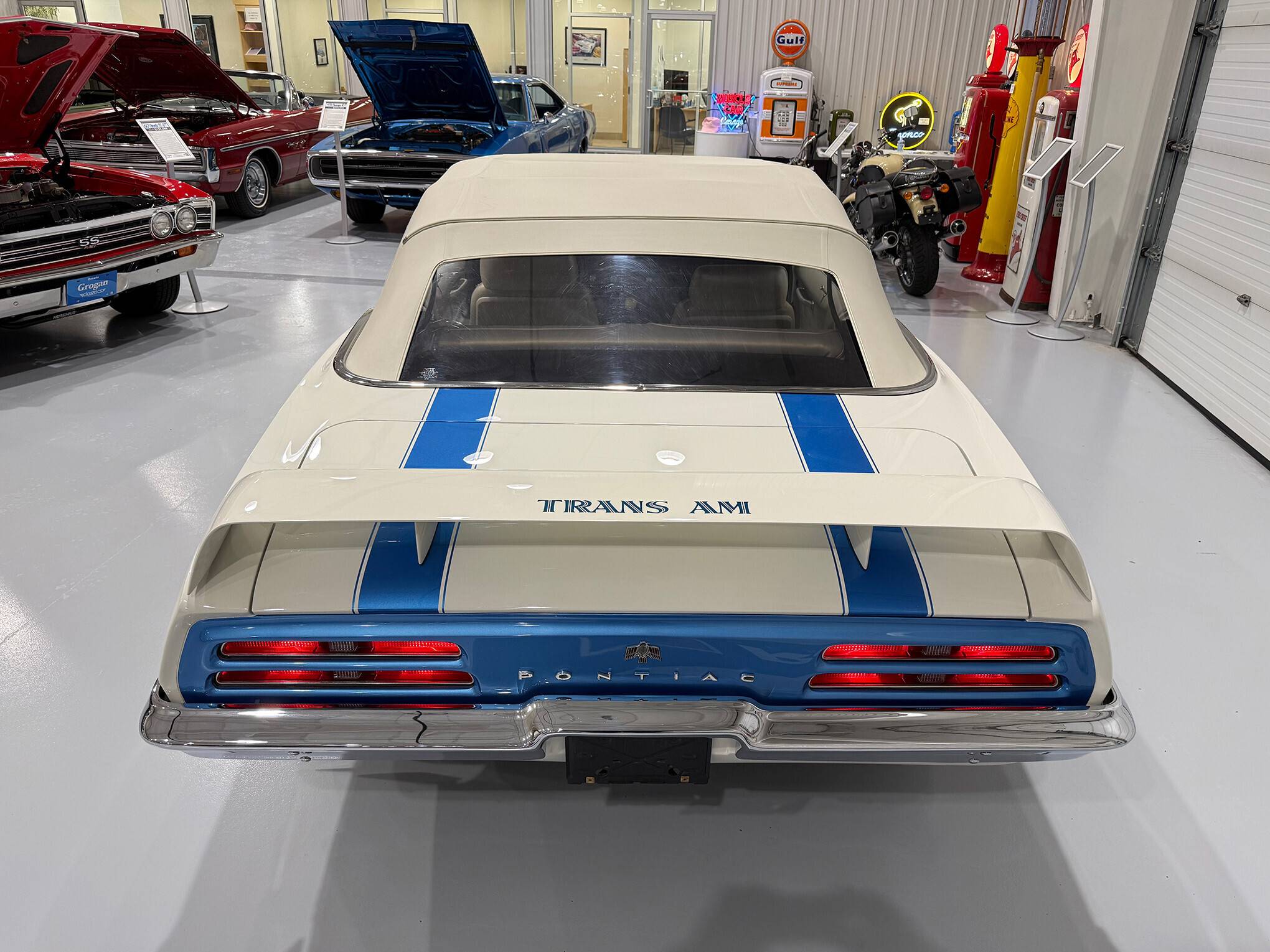 1969 Pontiac Firebird Trans Am 6