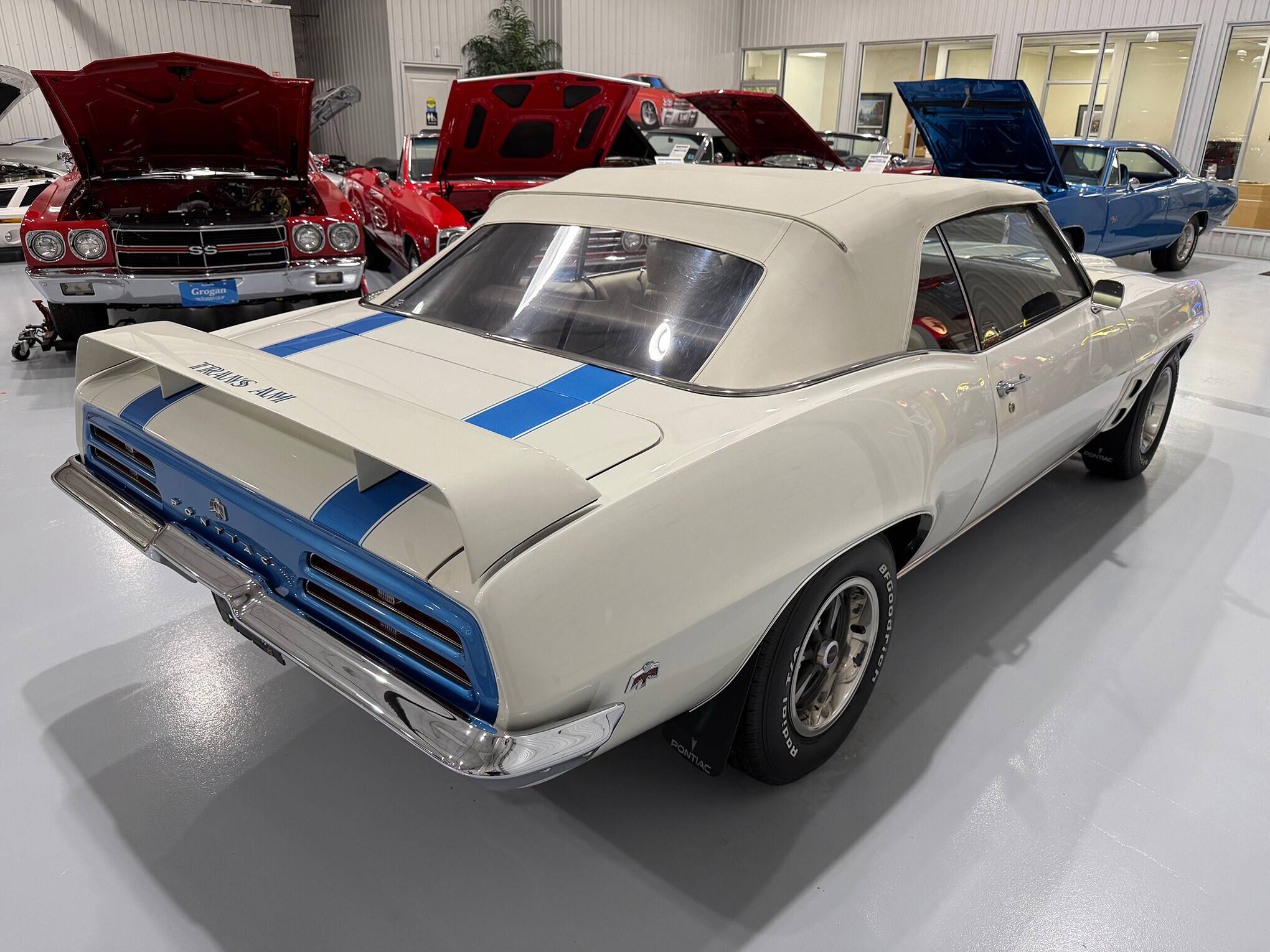 1969 Pontiac Firebird Trans Am 7