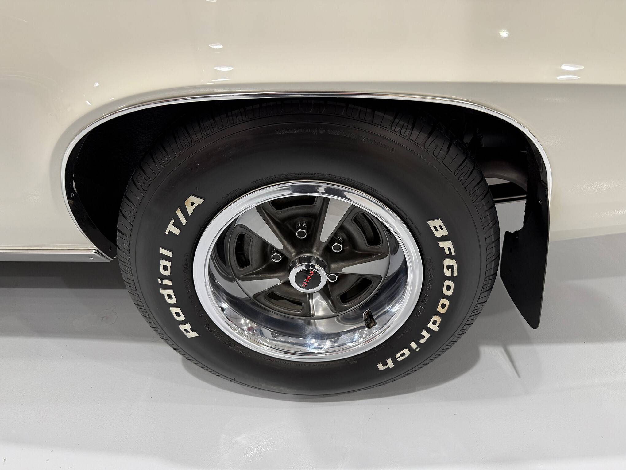 1969 Pontiac Firebird Trans Am 24