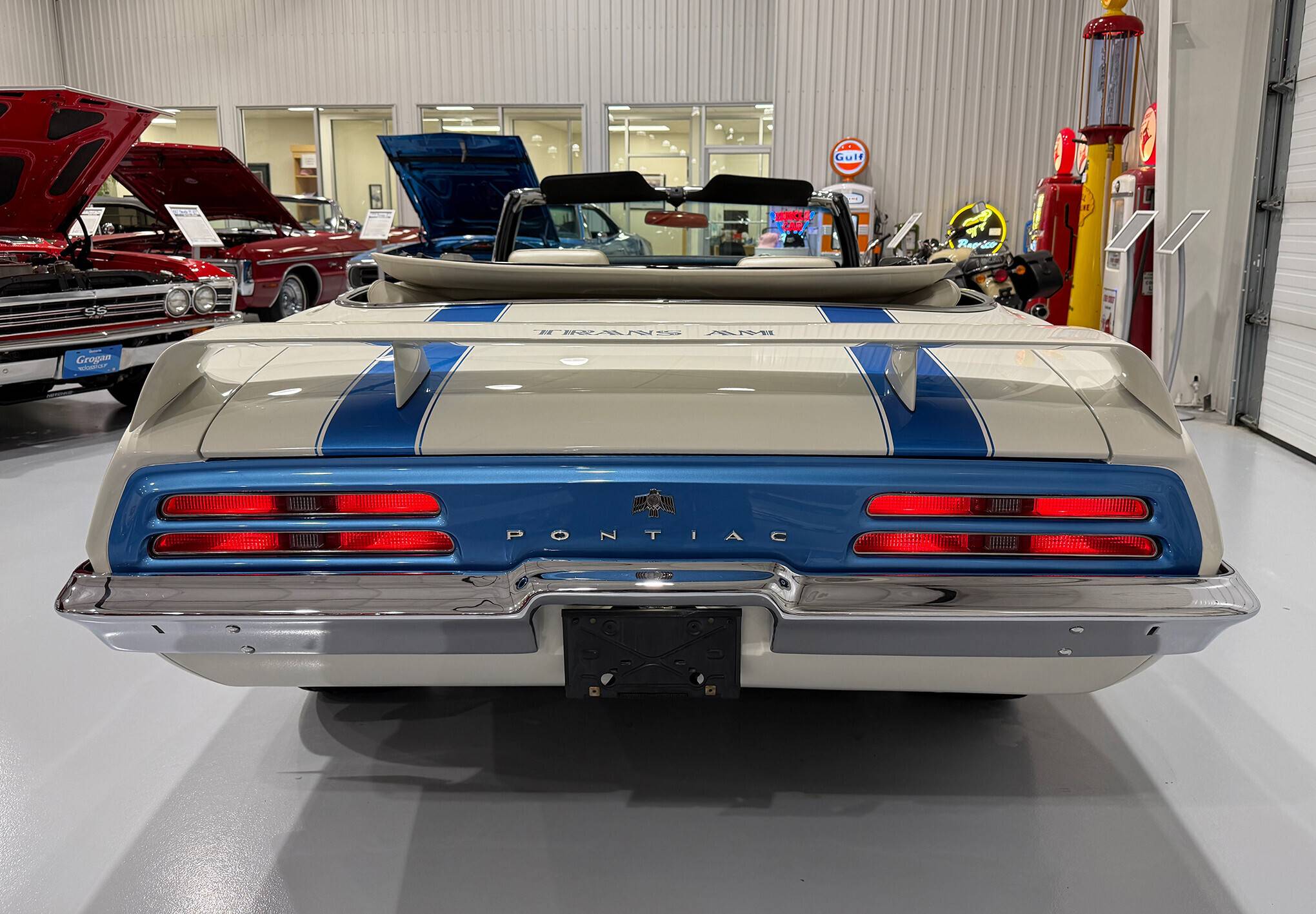 1969 Pontiac Firebird Trans Am 14