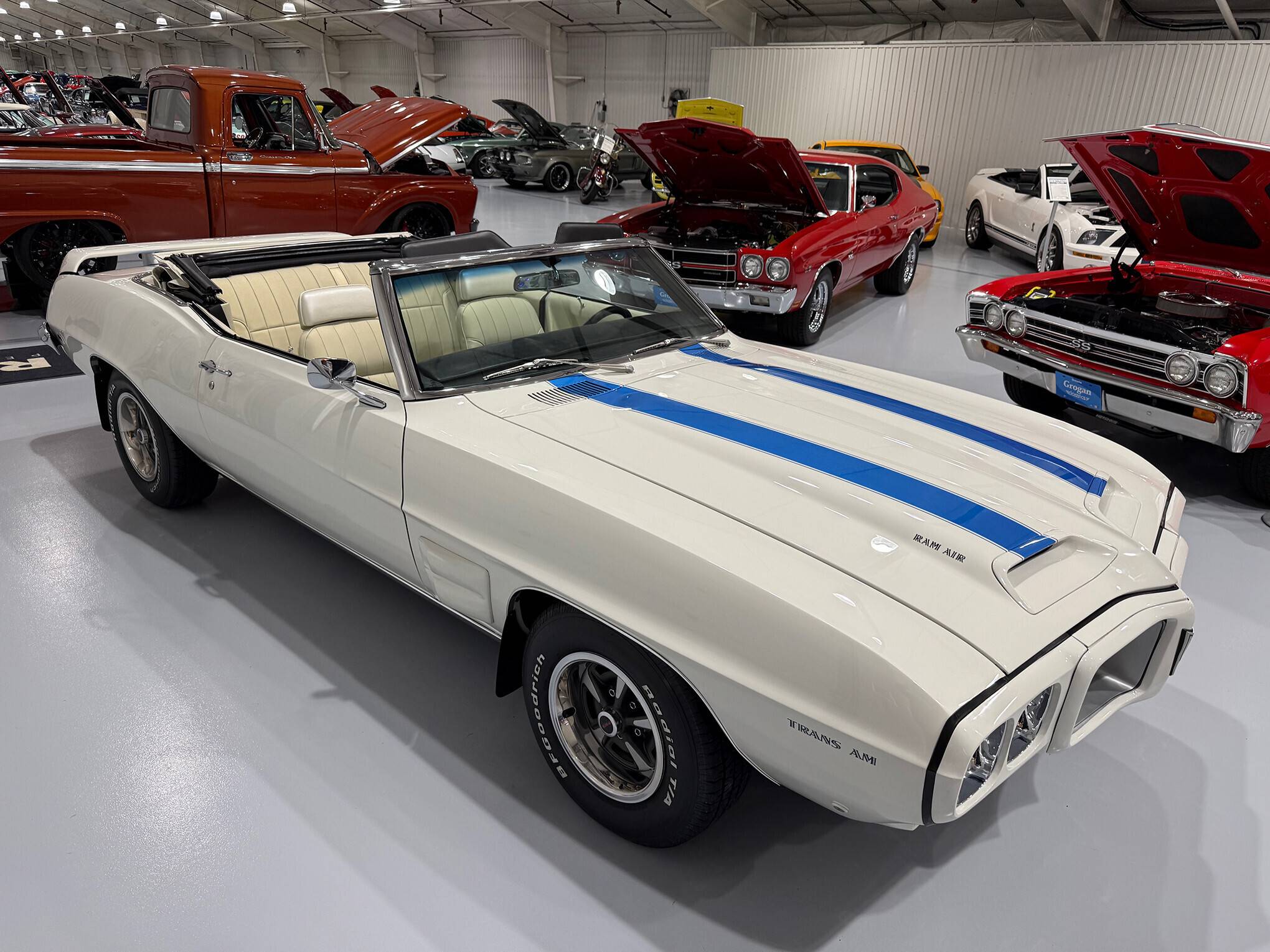 1969 Pontiac Firebird Trans Am 16