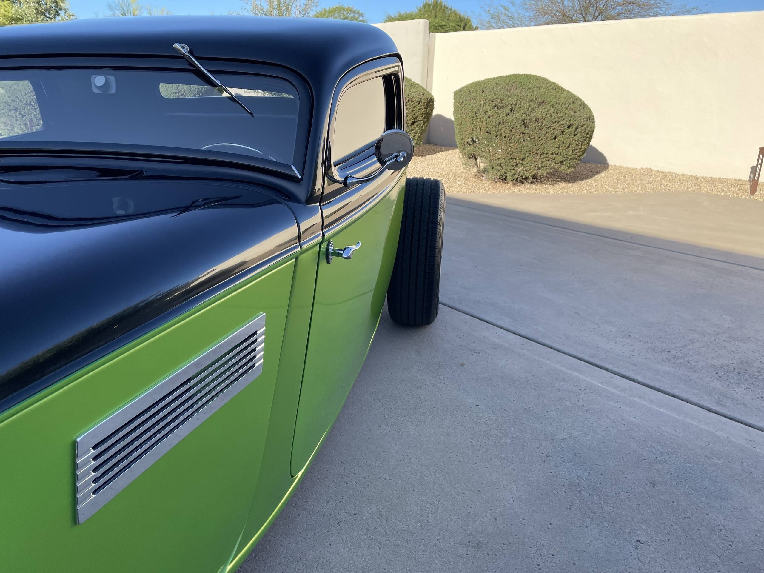 1933 Ford 3 WINDOW SALT FLAT 8