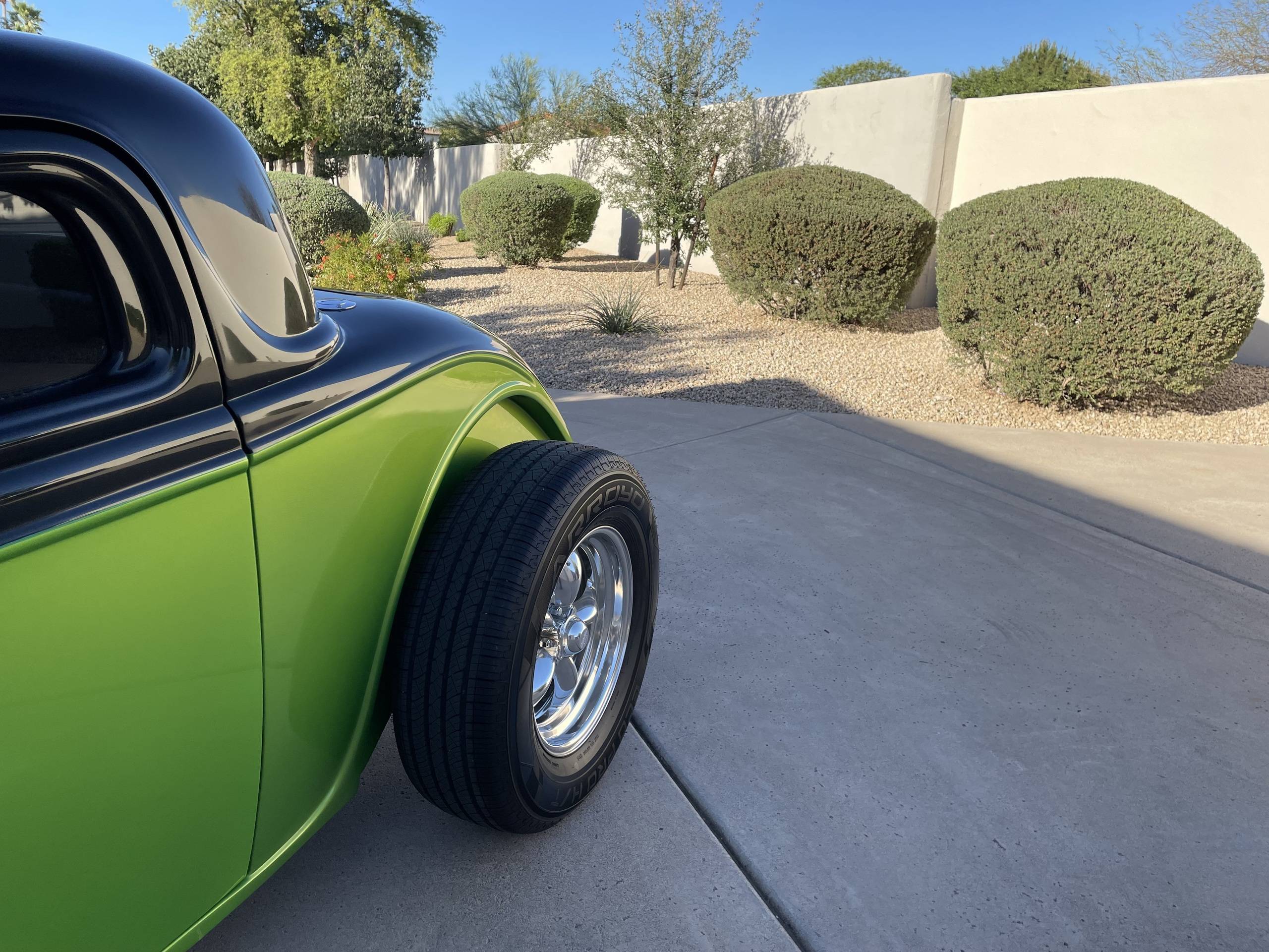 1933 Ford 3 WINDOW SALT FLAT 10